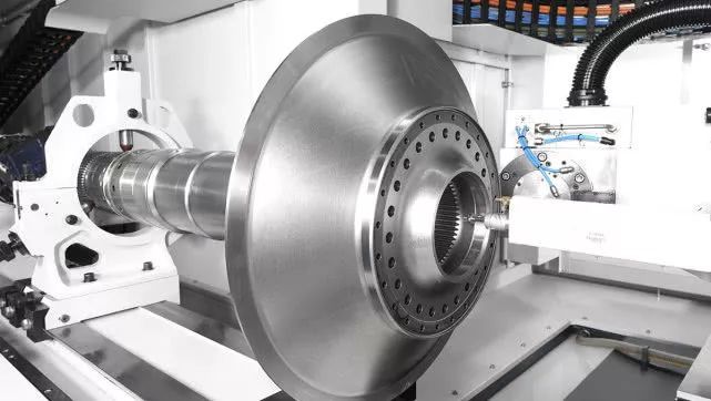 四陣列葉片磨削拋光機床革新齒輪加工 破解復(fù)雜型面葉片世界難題